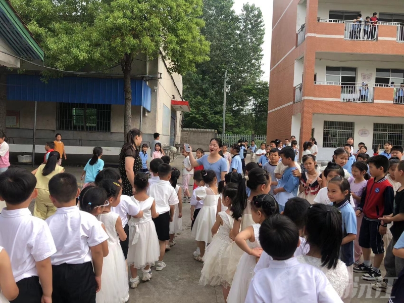 沅江市阳罗洲镇希望幼儿园开展“小学初体验”活动